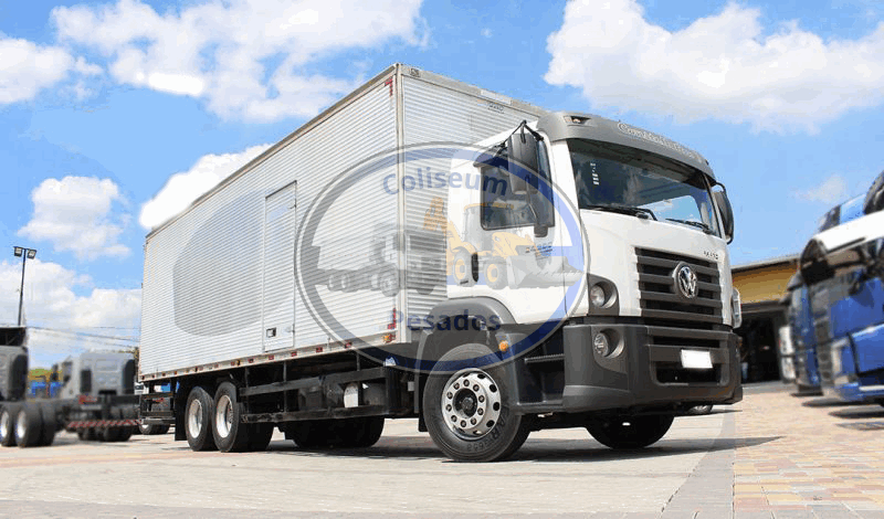 VOLKSWAGEN 24 280 2015 –6X2– BAÚ 8,5 M – 6CC