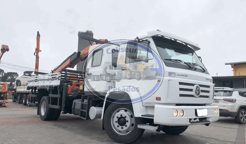 VOLKSWAGEN 13 190 2015 – 4×2 – CABINE SUPLEMENTAR – MUNCK MADAL PKK12.500 3H 1M